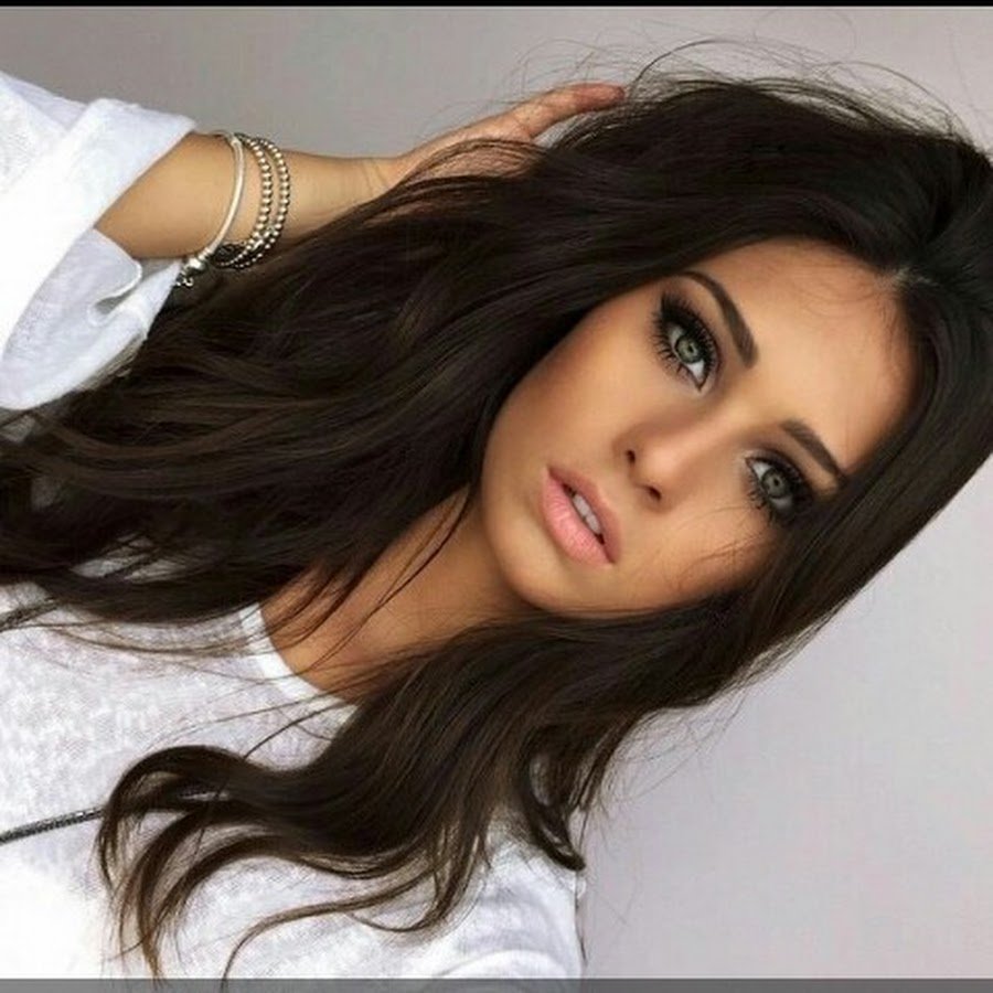 Брюнетки с длинными волосами