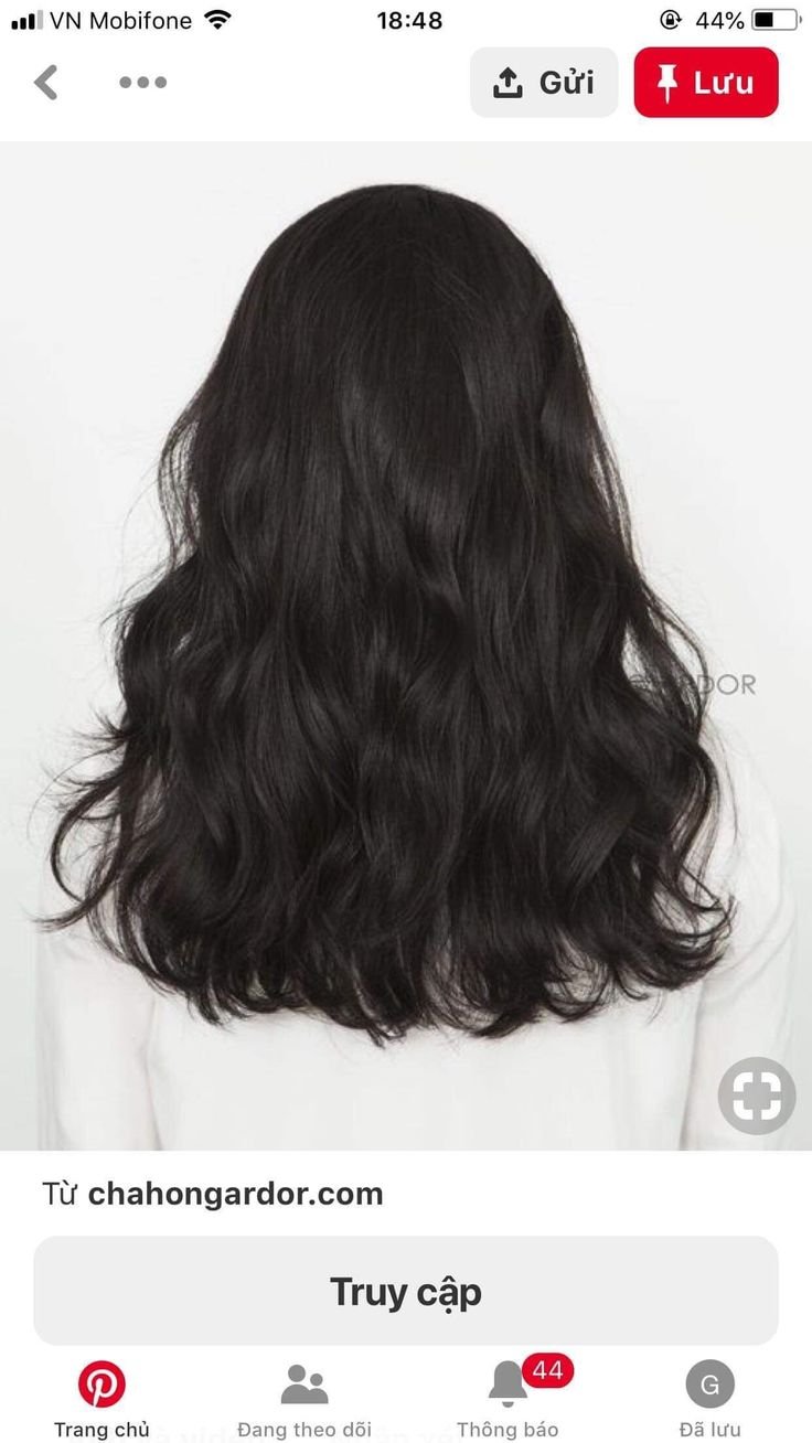 Темные волосы сзади