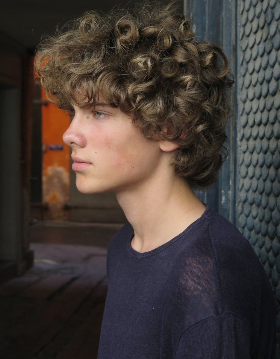 Боб Гарсон на кудрявые