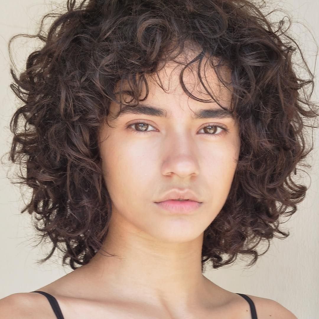 Стрижка Боб на короткие волосы кудрявые волосы за 50