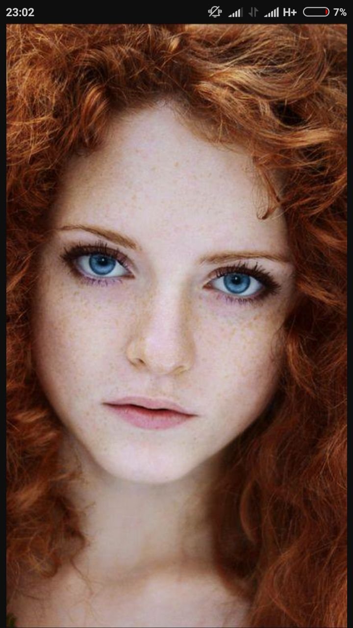 София Андерсон рыжие волосы