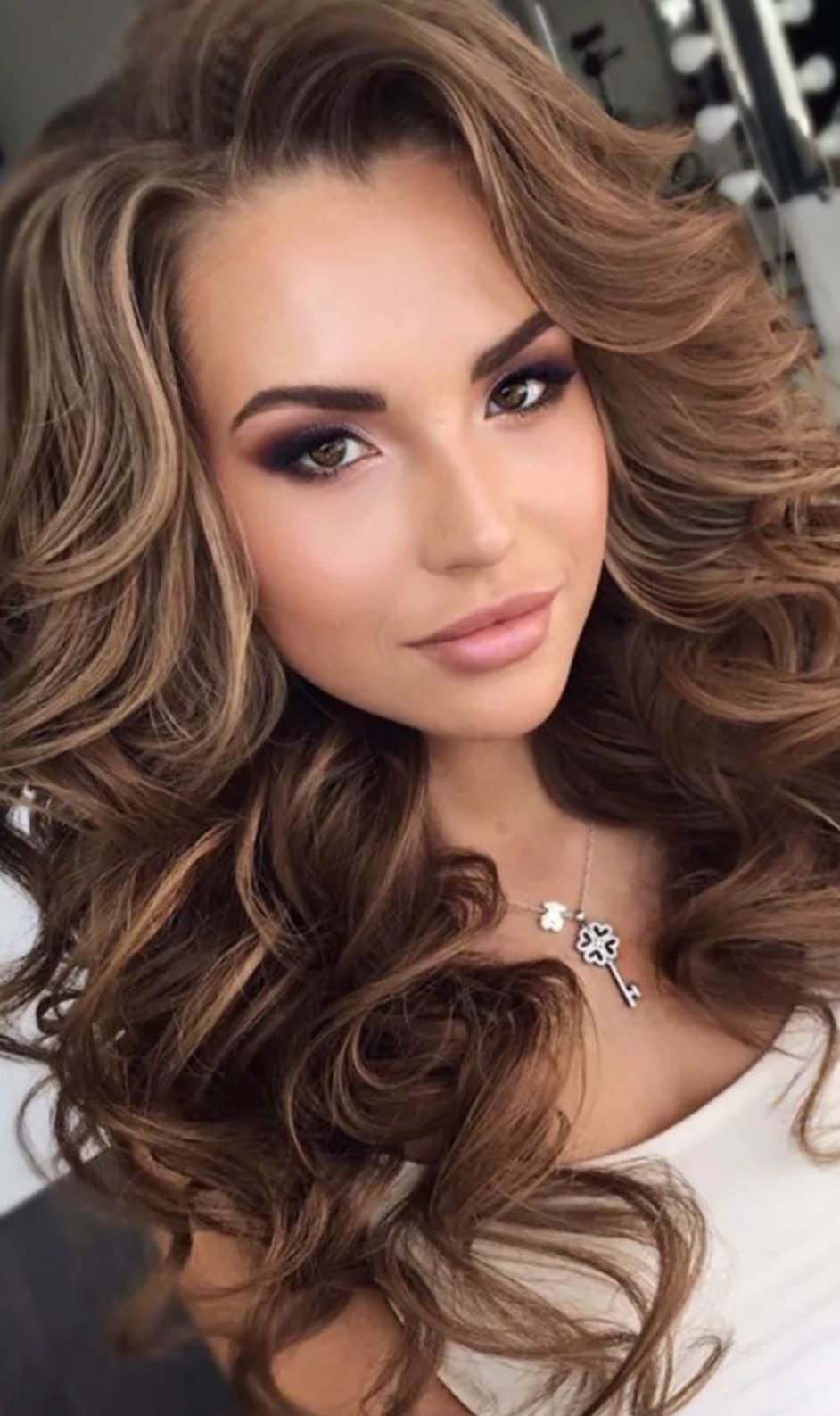 Голливудские Локоны на длинные волосы