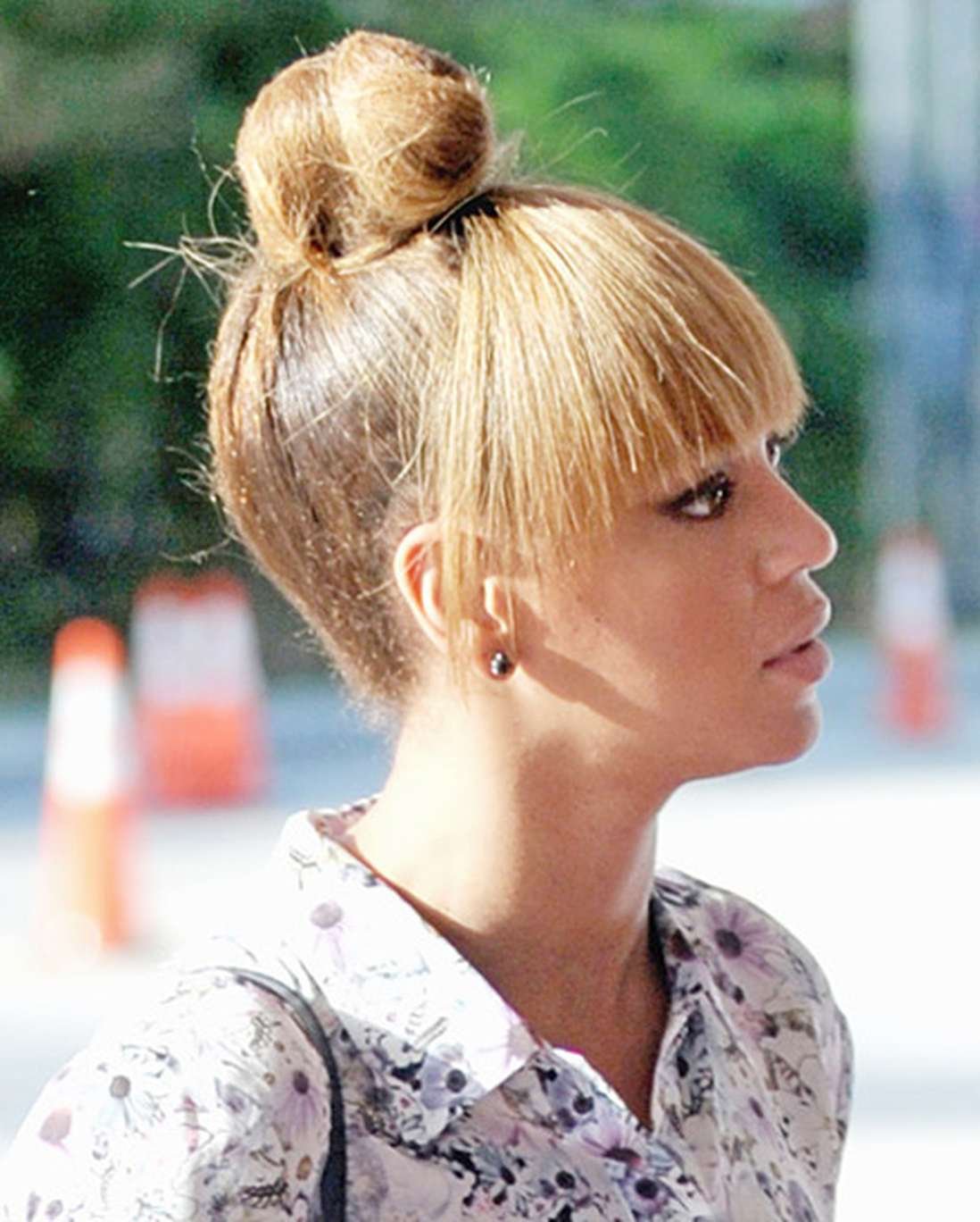 Пучок с челкой