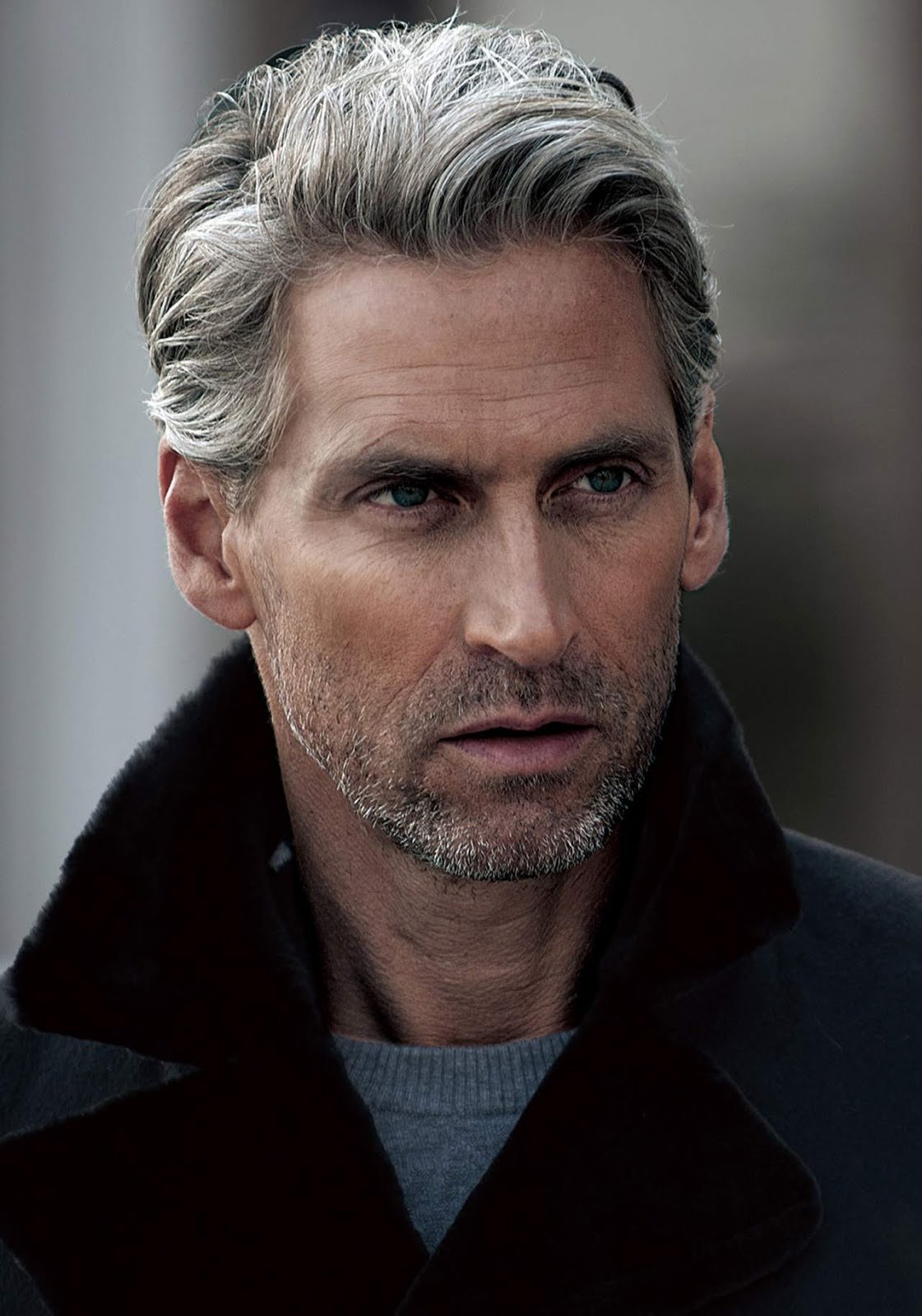 Длинные волосы у пожилых мужчин