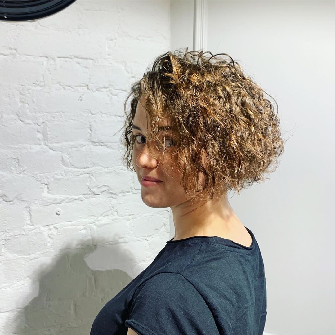 Долговременная укладка на короткие волосы