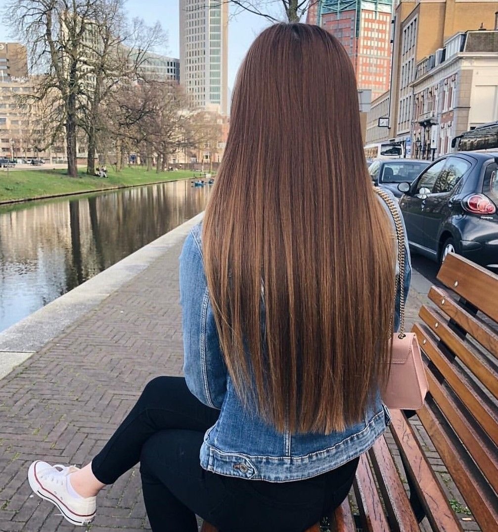 Стрижка на средние волосы сзади