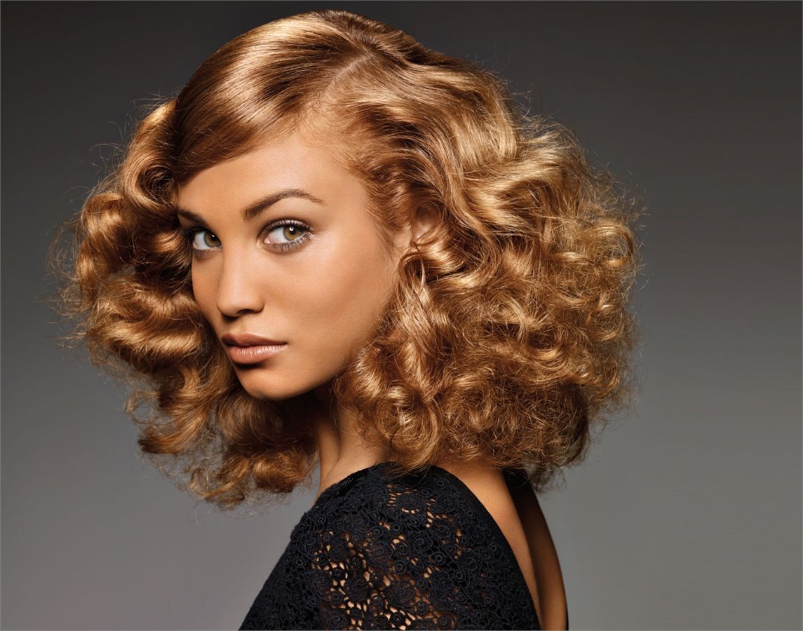 Прически на пышные волосы