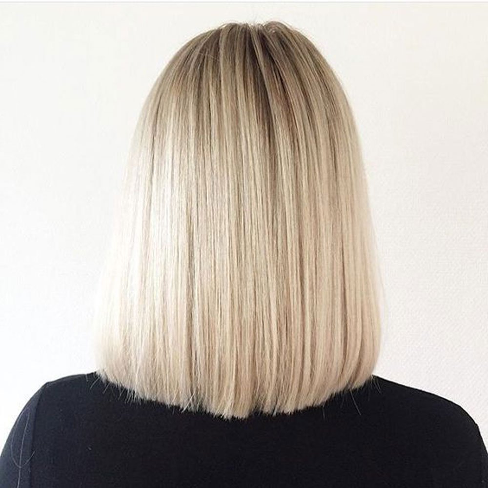 Стрижка на средние темные волосы с ровным срезом