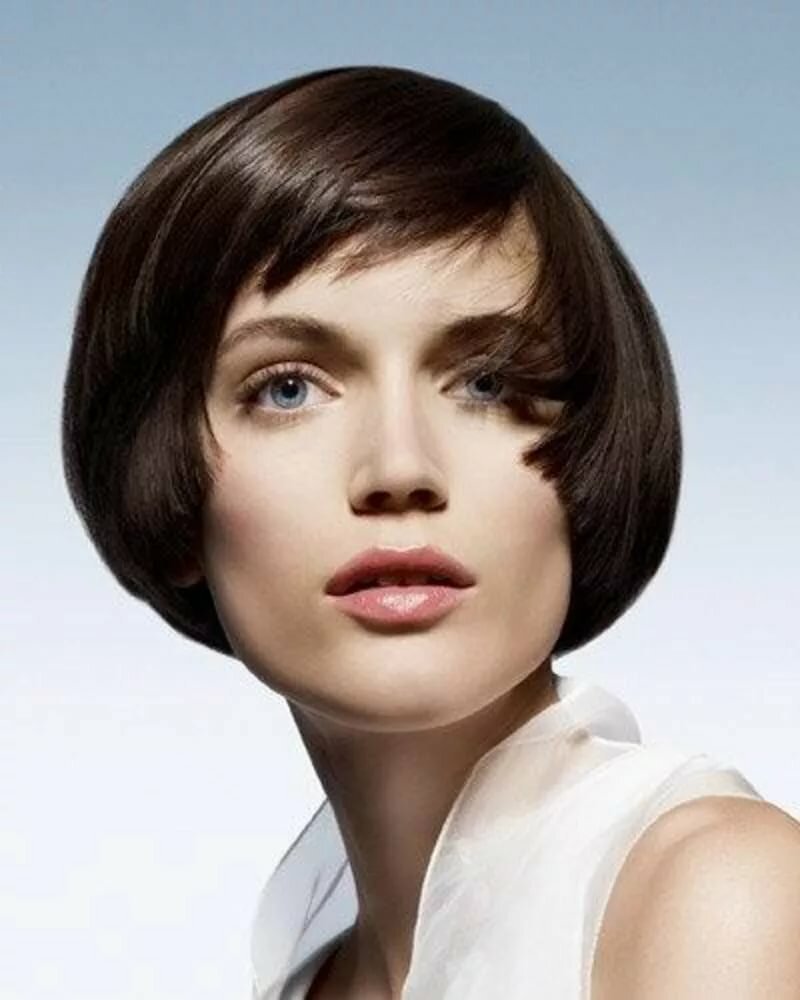 Стрижка Боб сессон на средние волосы