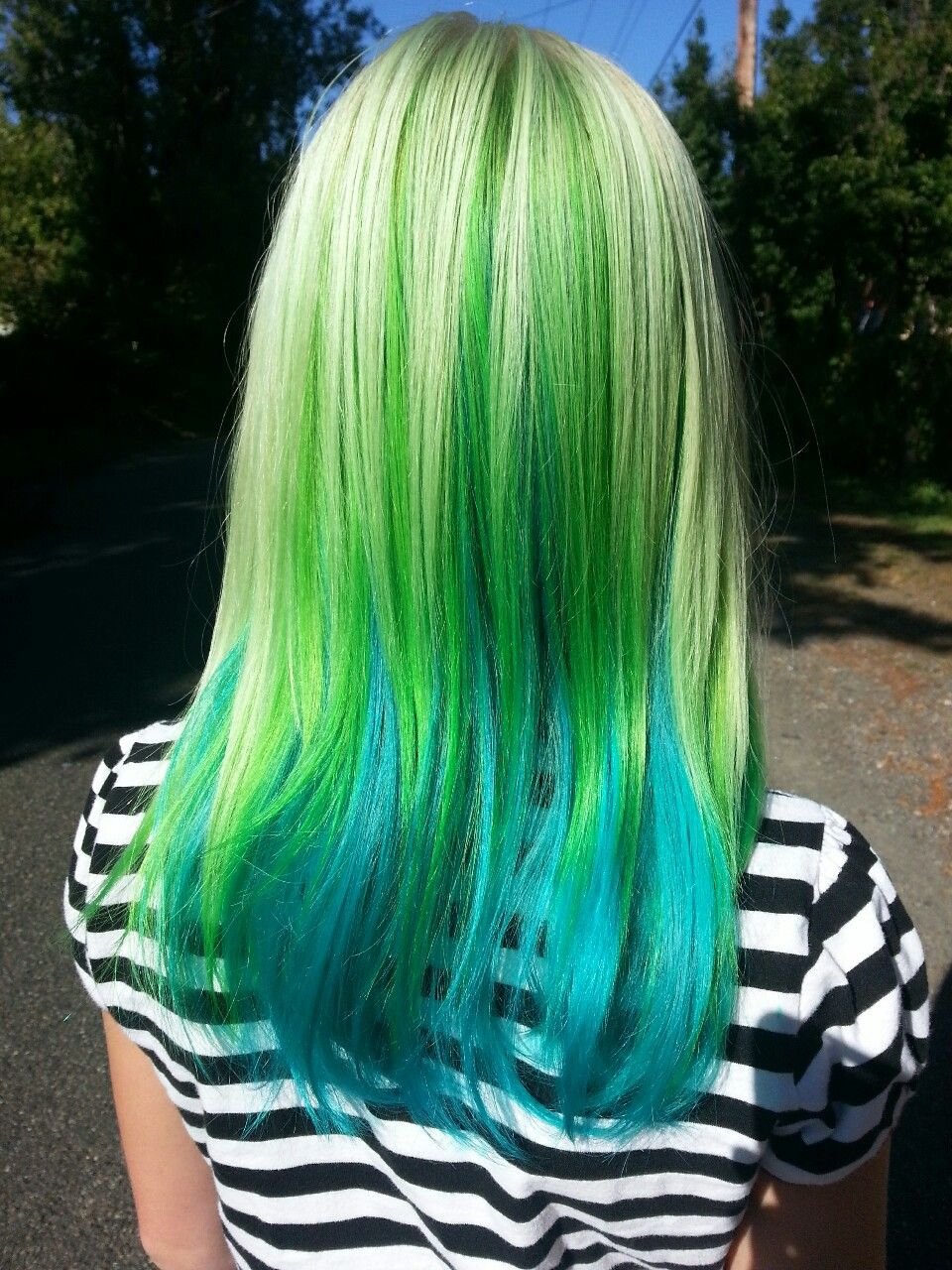 Зеленое мелирование