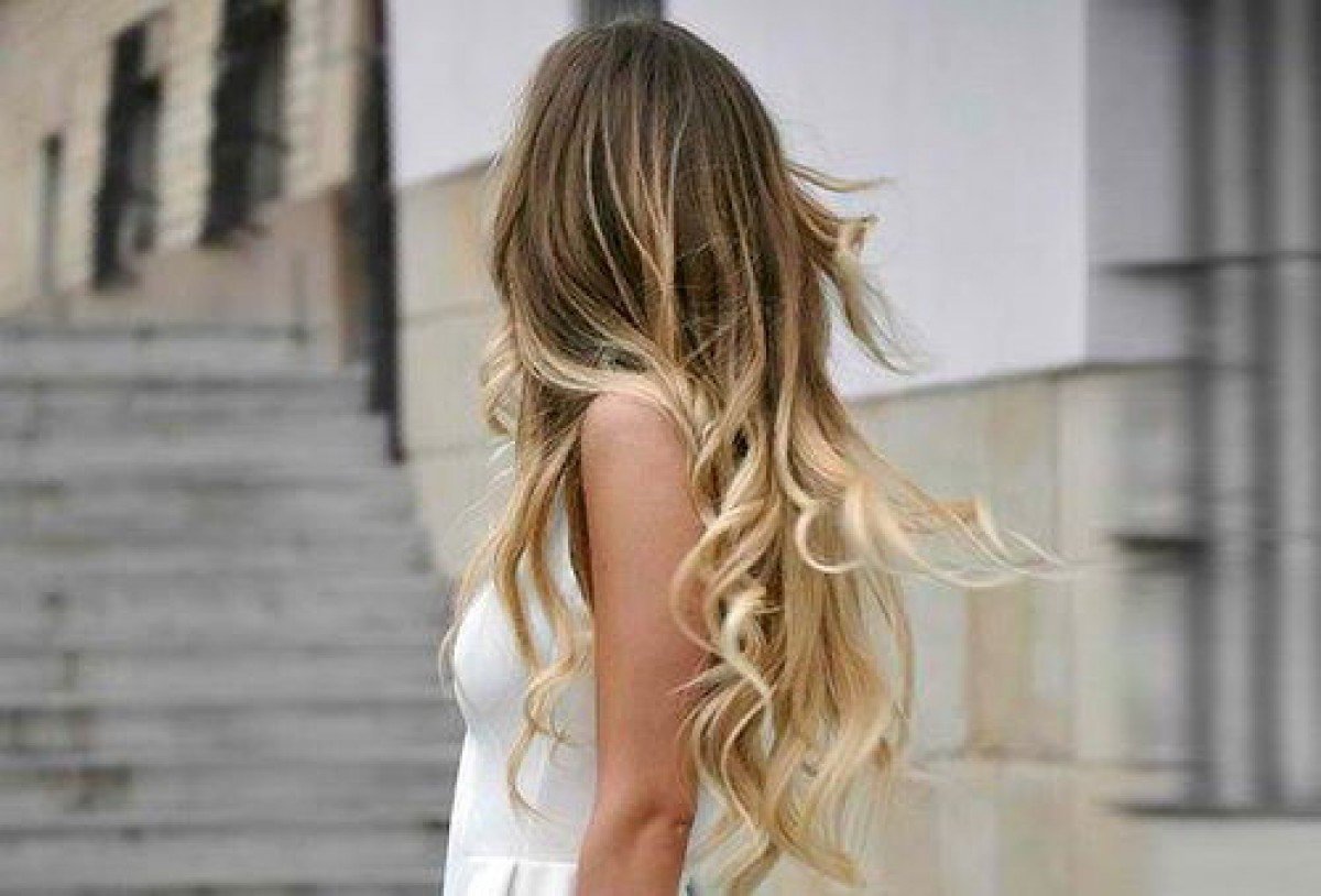 Длинные бирюзовые волосы