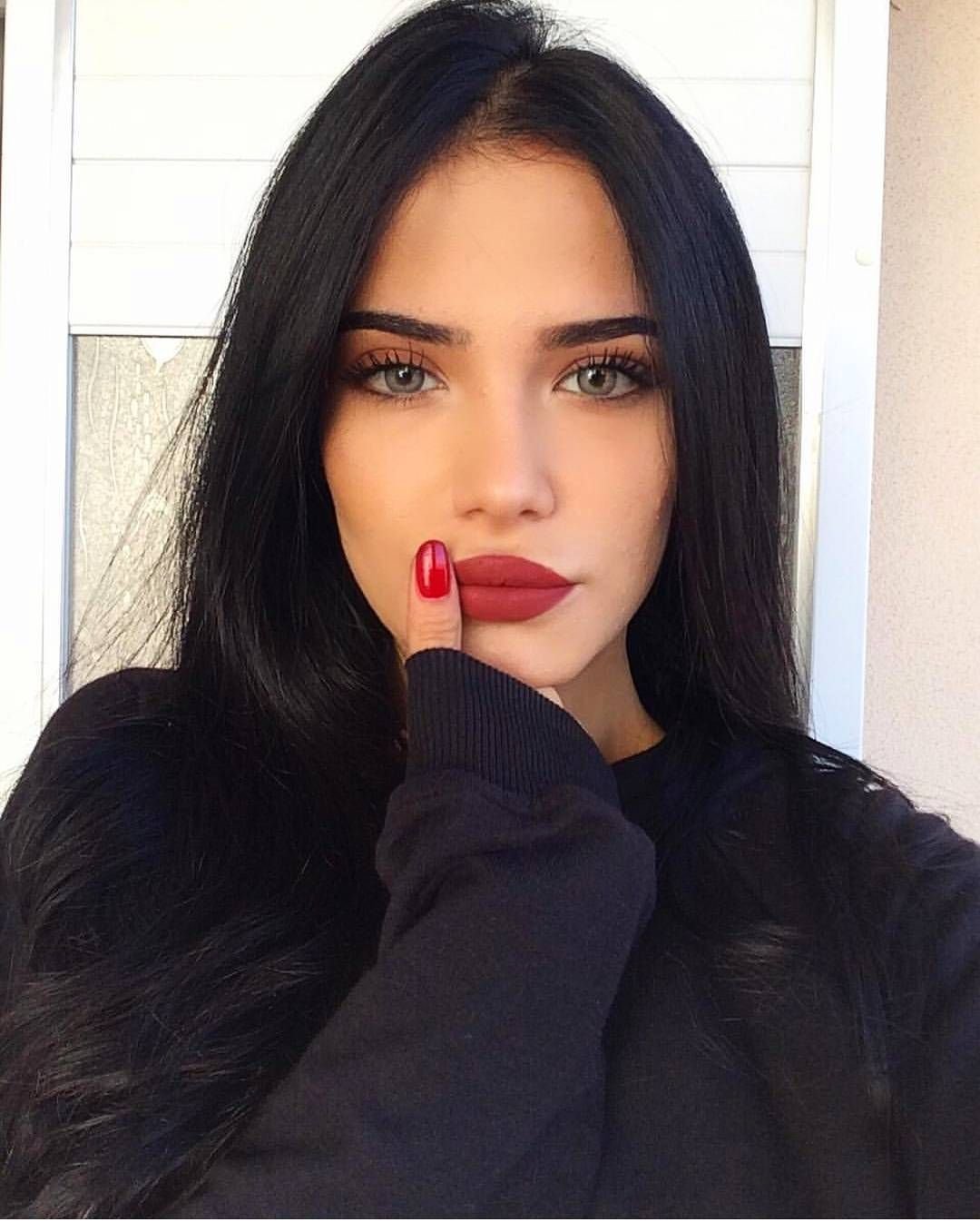 Арина Волкова