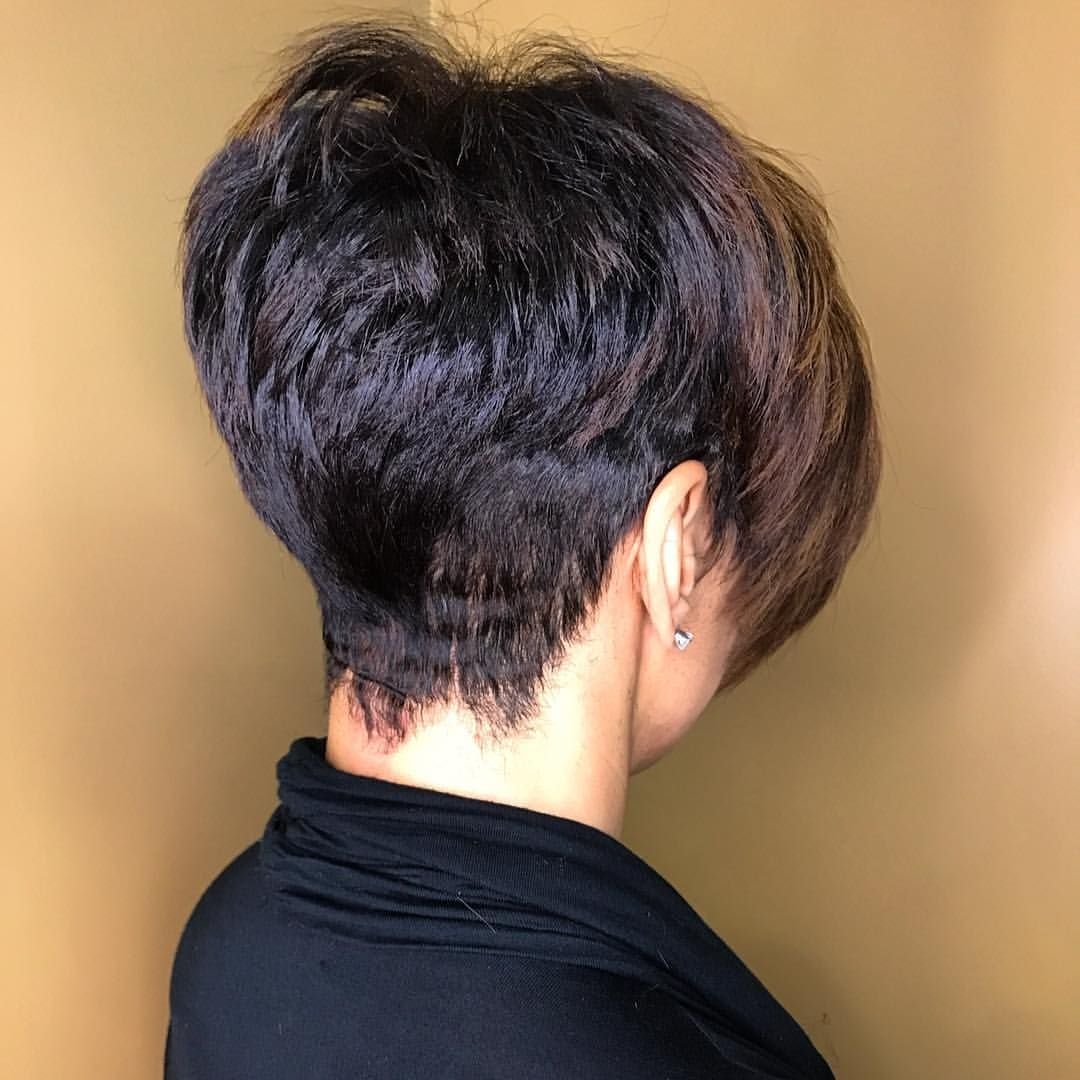 Стрижка Гарсон затылок