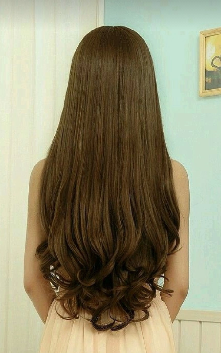 Стрижка волос полукругом на средние волосы