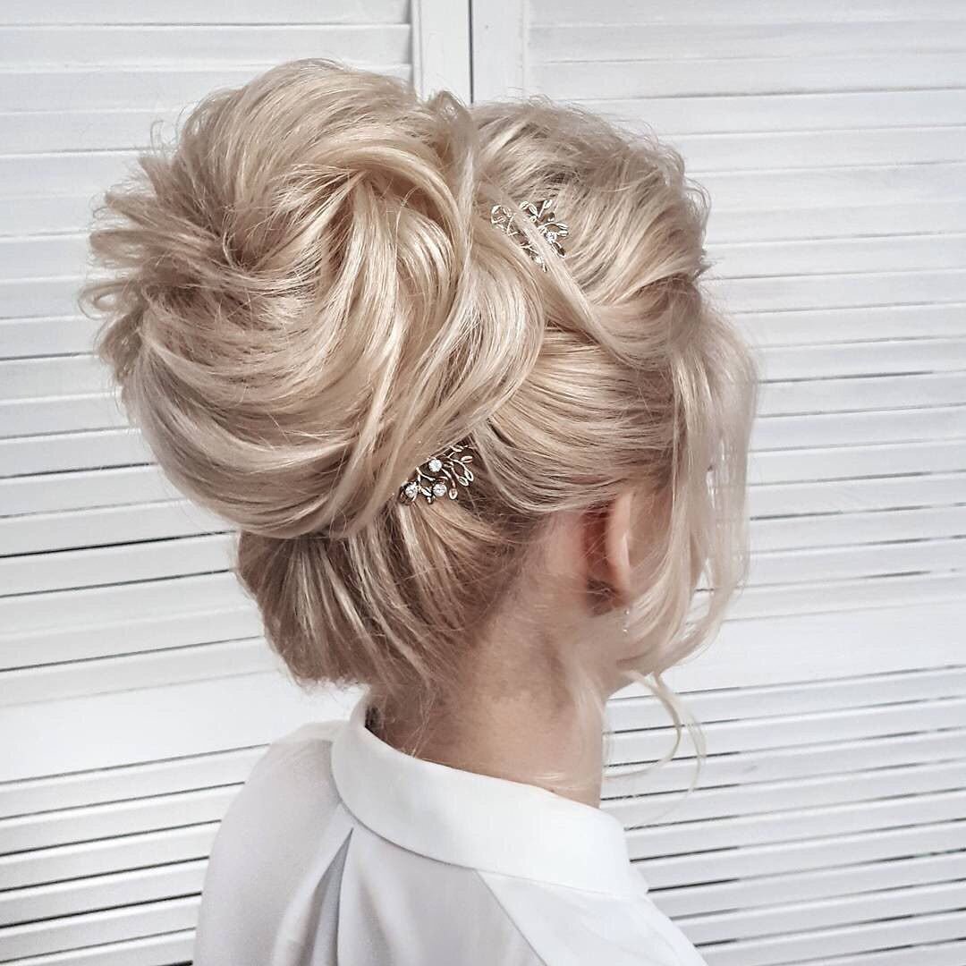 Небрежная укладка волос на каре