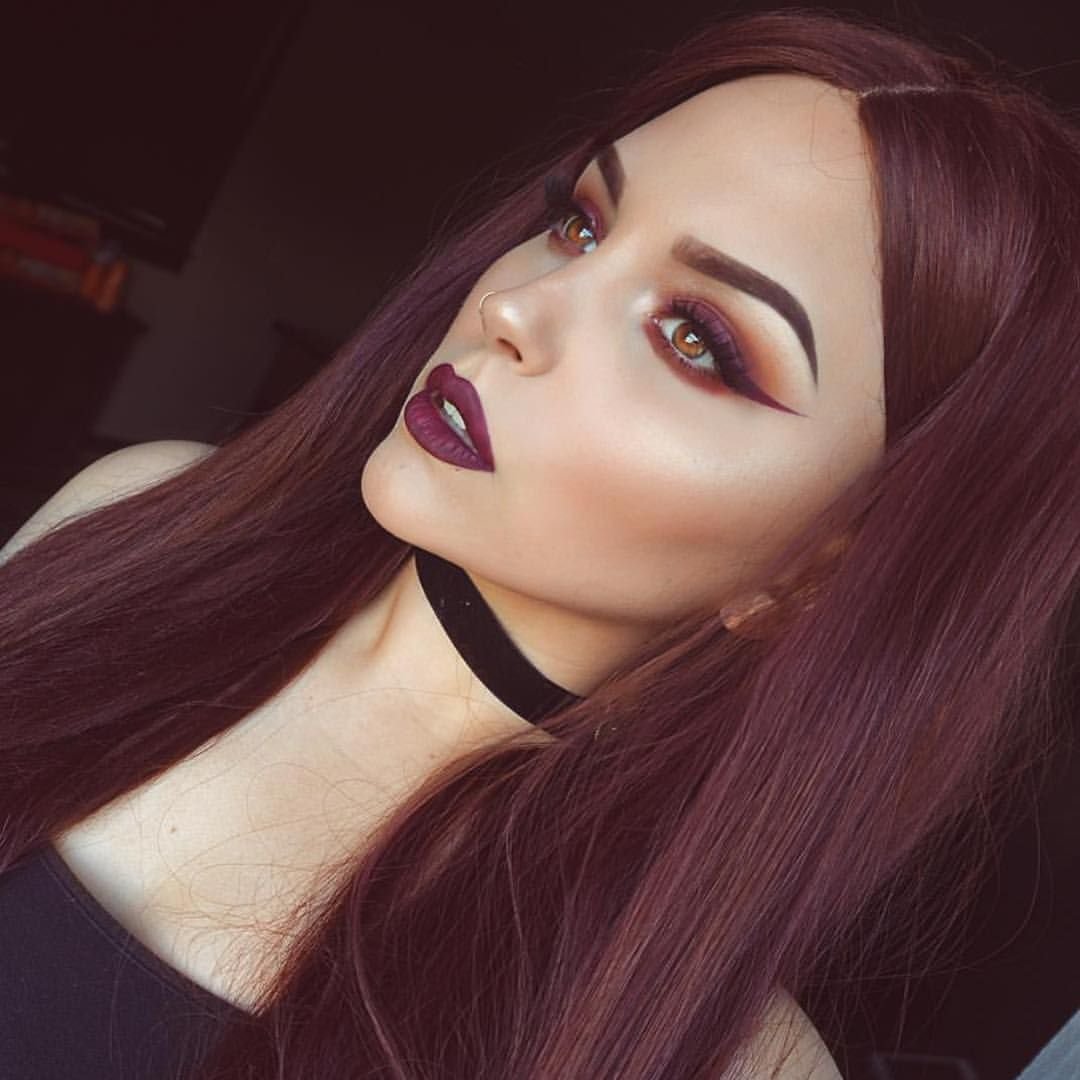 Розово бордовый макияж
