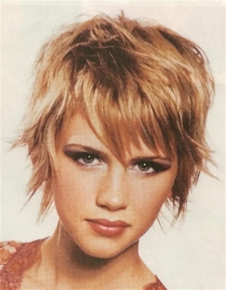 Короткая стрижка с рваными концами