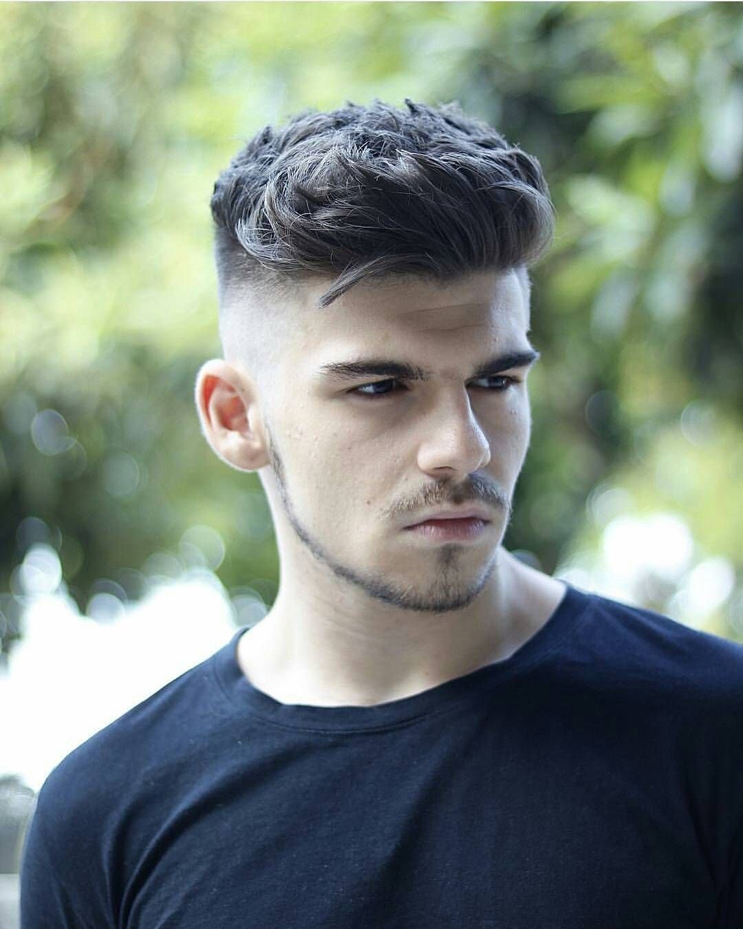 Прически для стоячих волос мужские