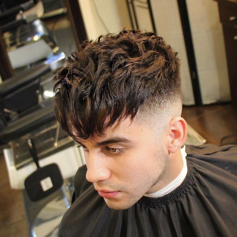 Стрижка кроп 2022