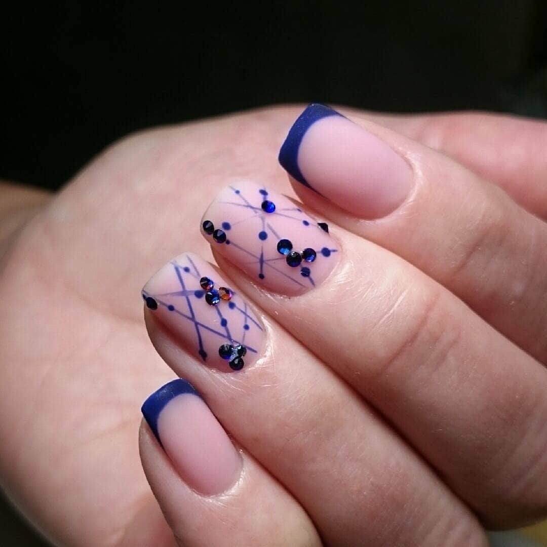 Оригинальный маникюр наквадрвт