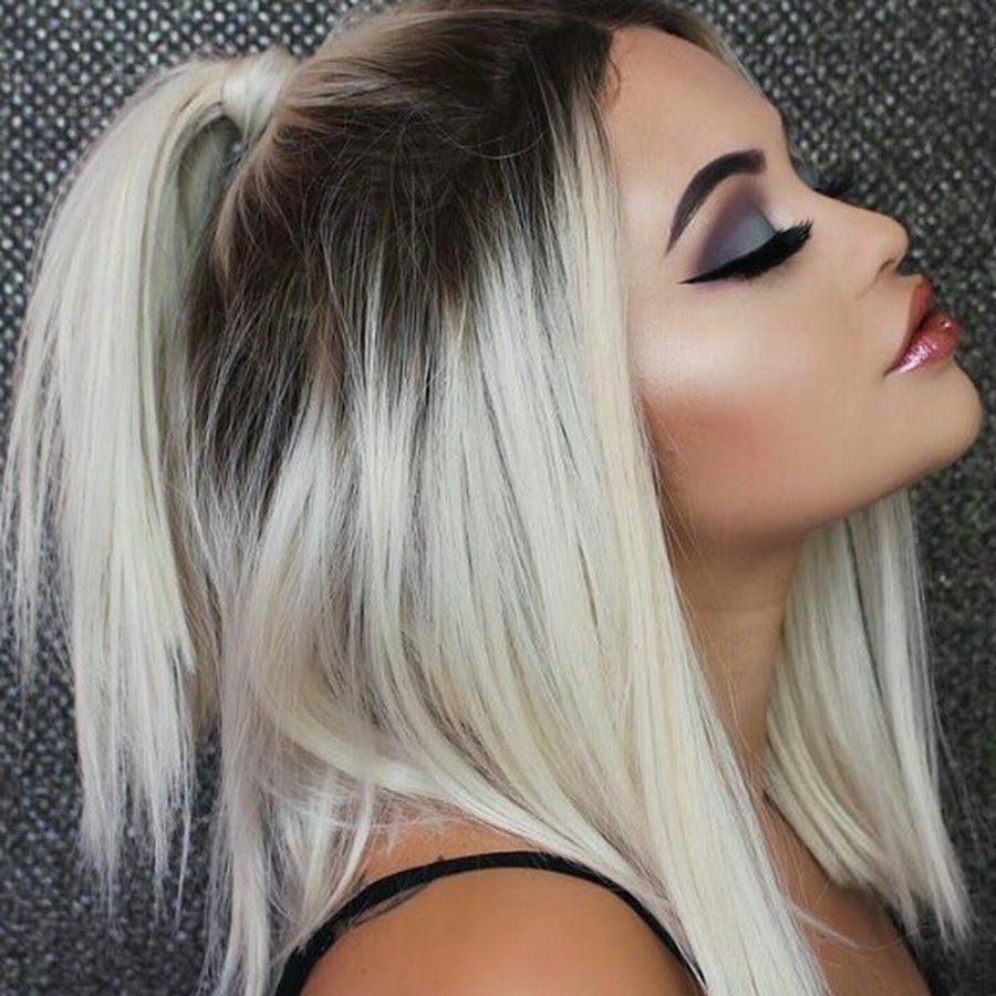 Пепельный блонд с темными корнями