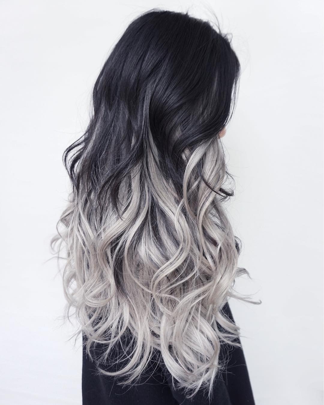 Пепельное омбре на темные волосы 2021