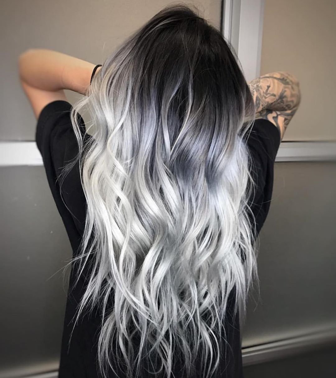 Пепельное омбре на темные