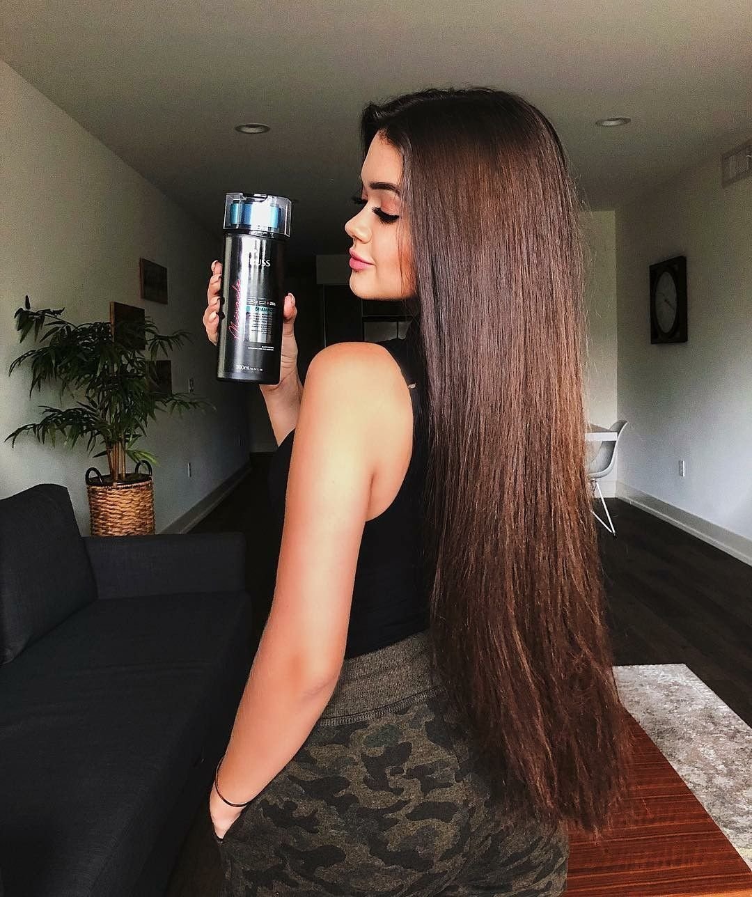 Шикарные длинные прямые волосы