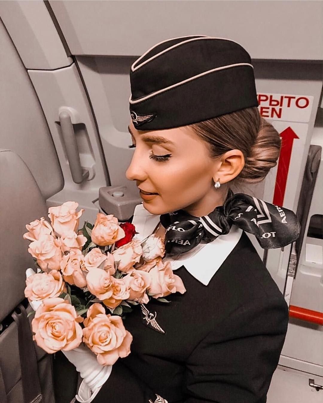 Бортпроводник Алена Глухова