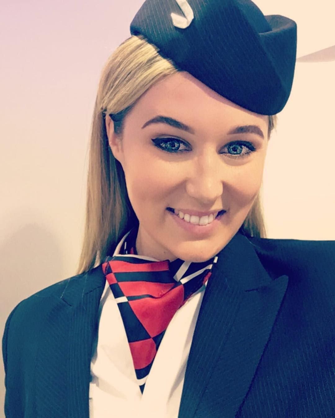 Прическа стюардессы