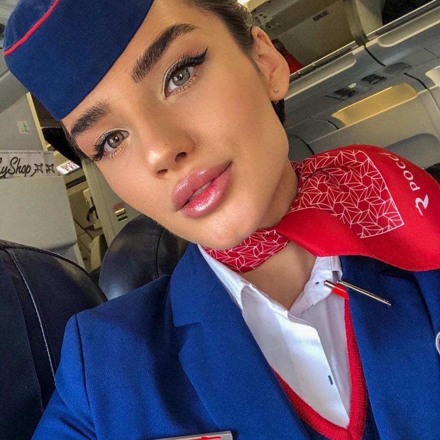 Стюардессы «Эмирейтс» (Emirates)