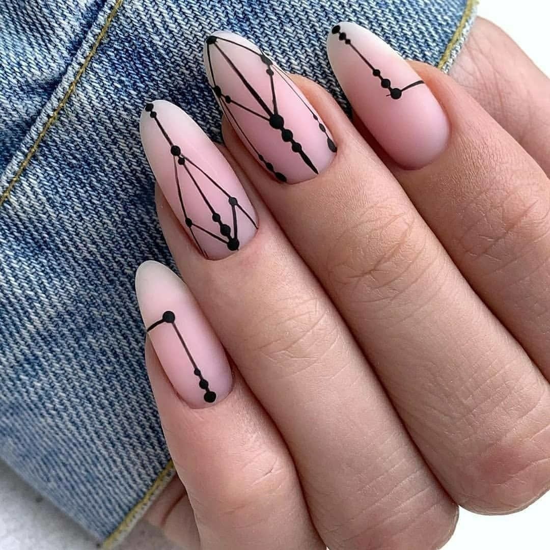 Геометрия на ногтях