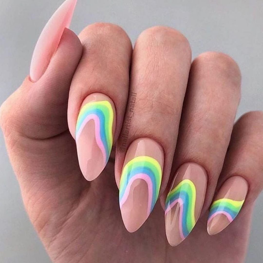 Маникюр Радуга на ногтях