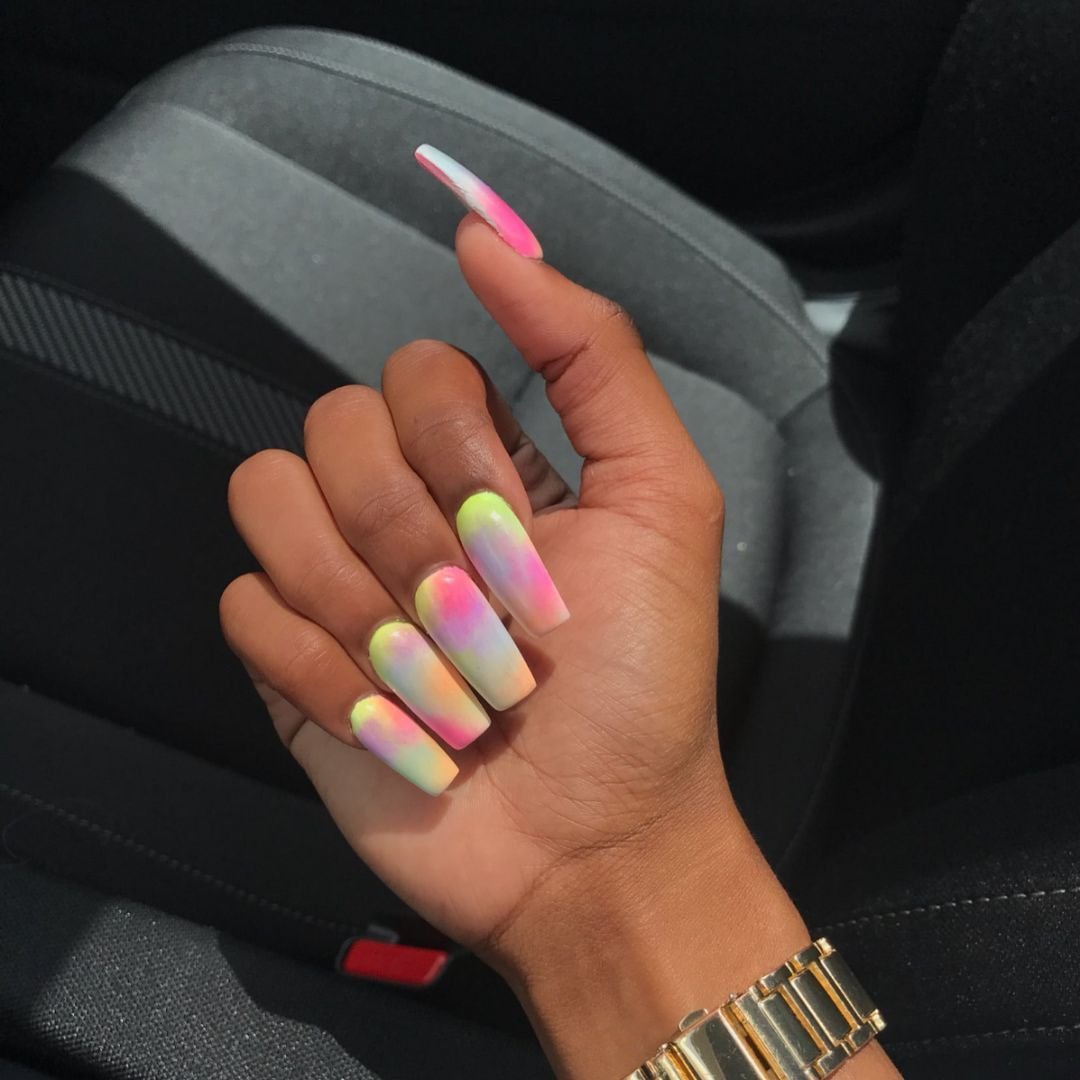 Жёлтый маникюр