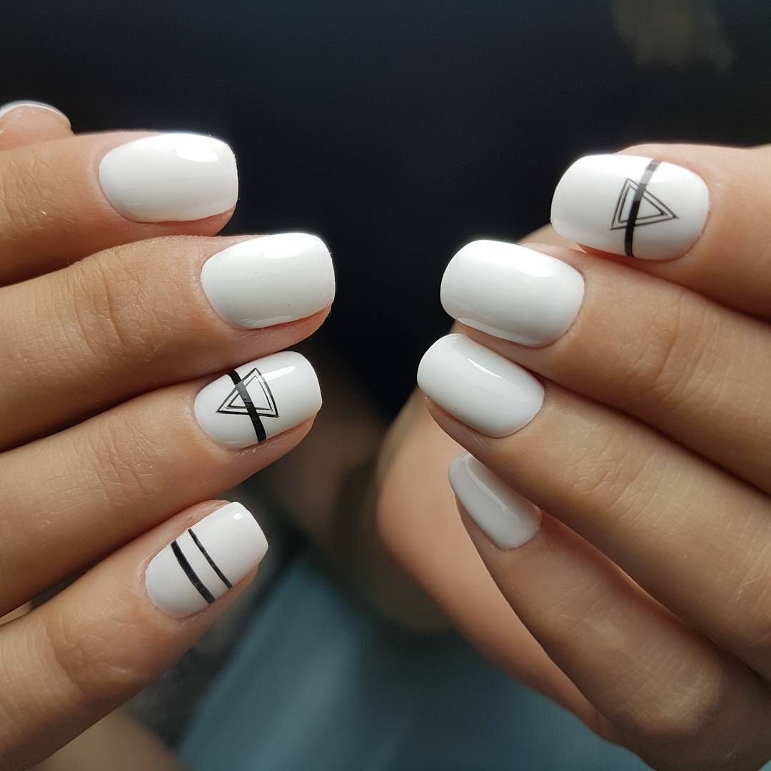 Ярко салатовый маникюр