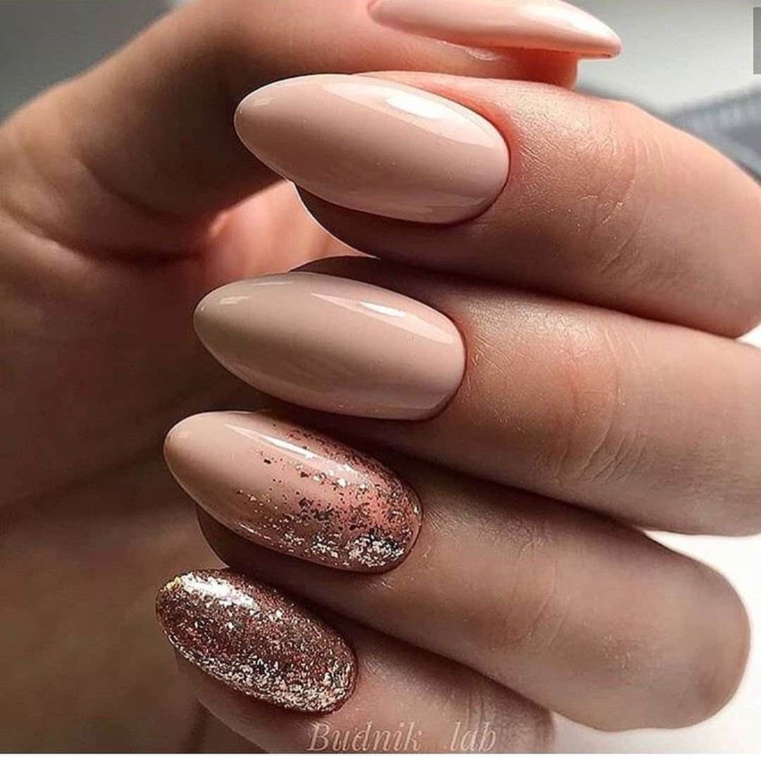 Нюдовый миндаль 2020