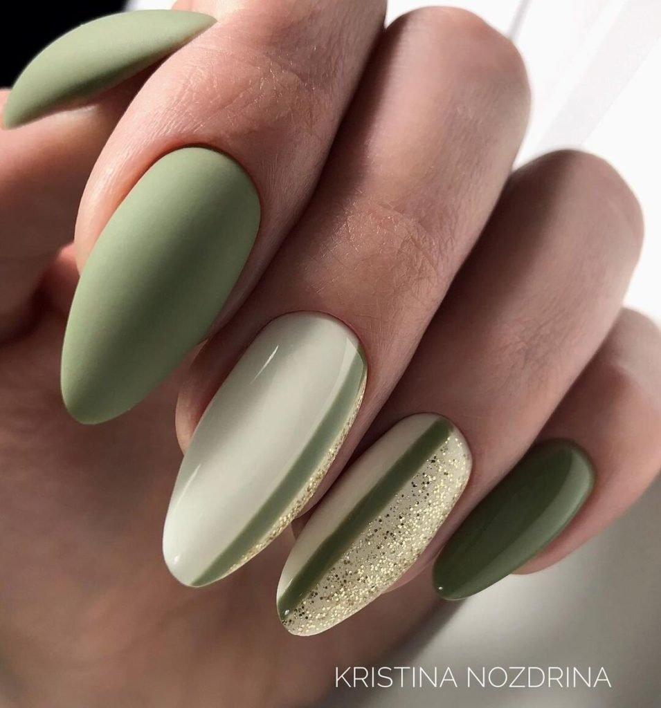 Фисташковые ногти 2022