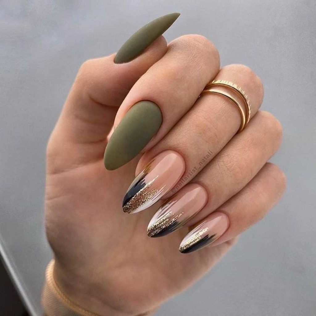 Маникюр миндаль хаки