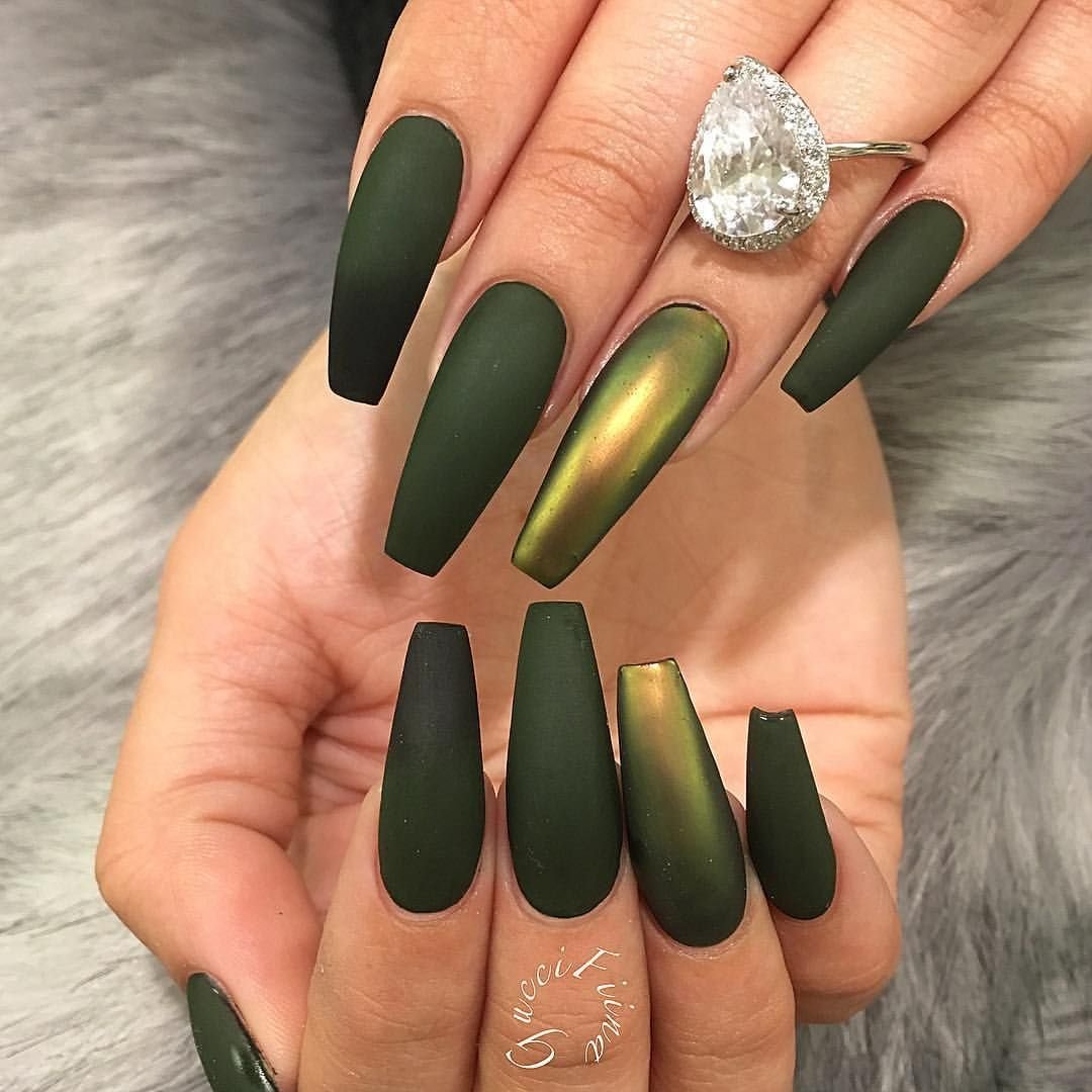 Маникюр хаки матовый