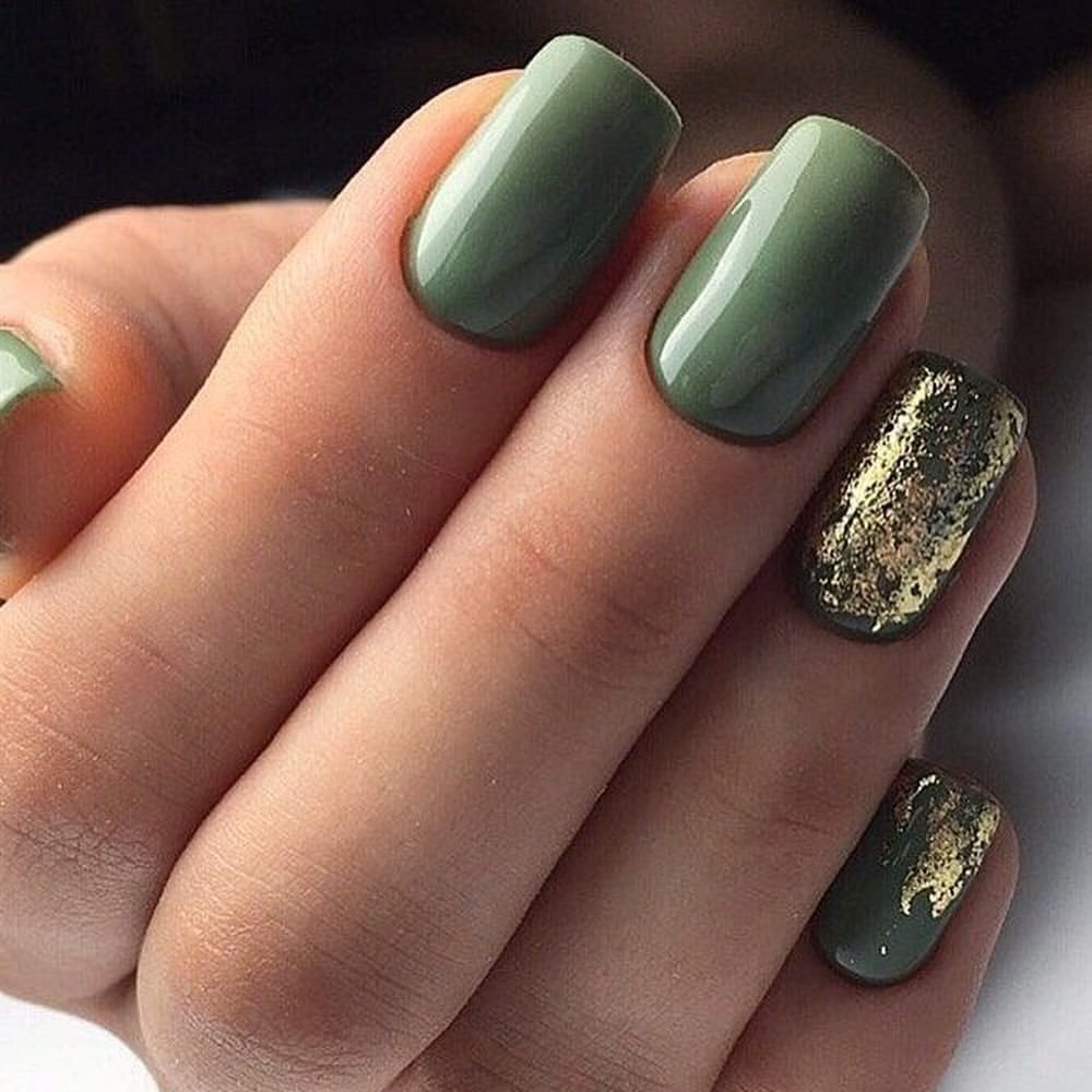 Оливковый маникюр