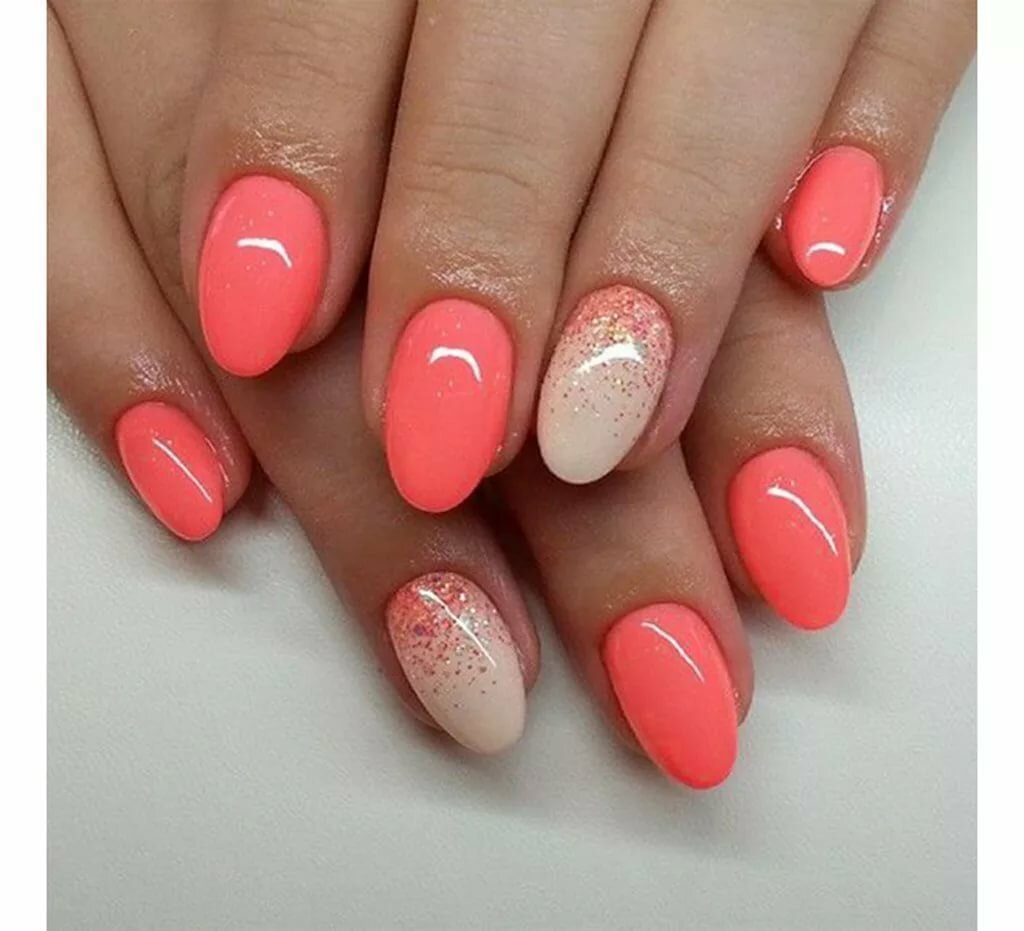Маникюр лососевого цвета