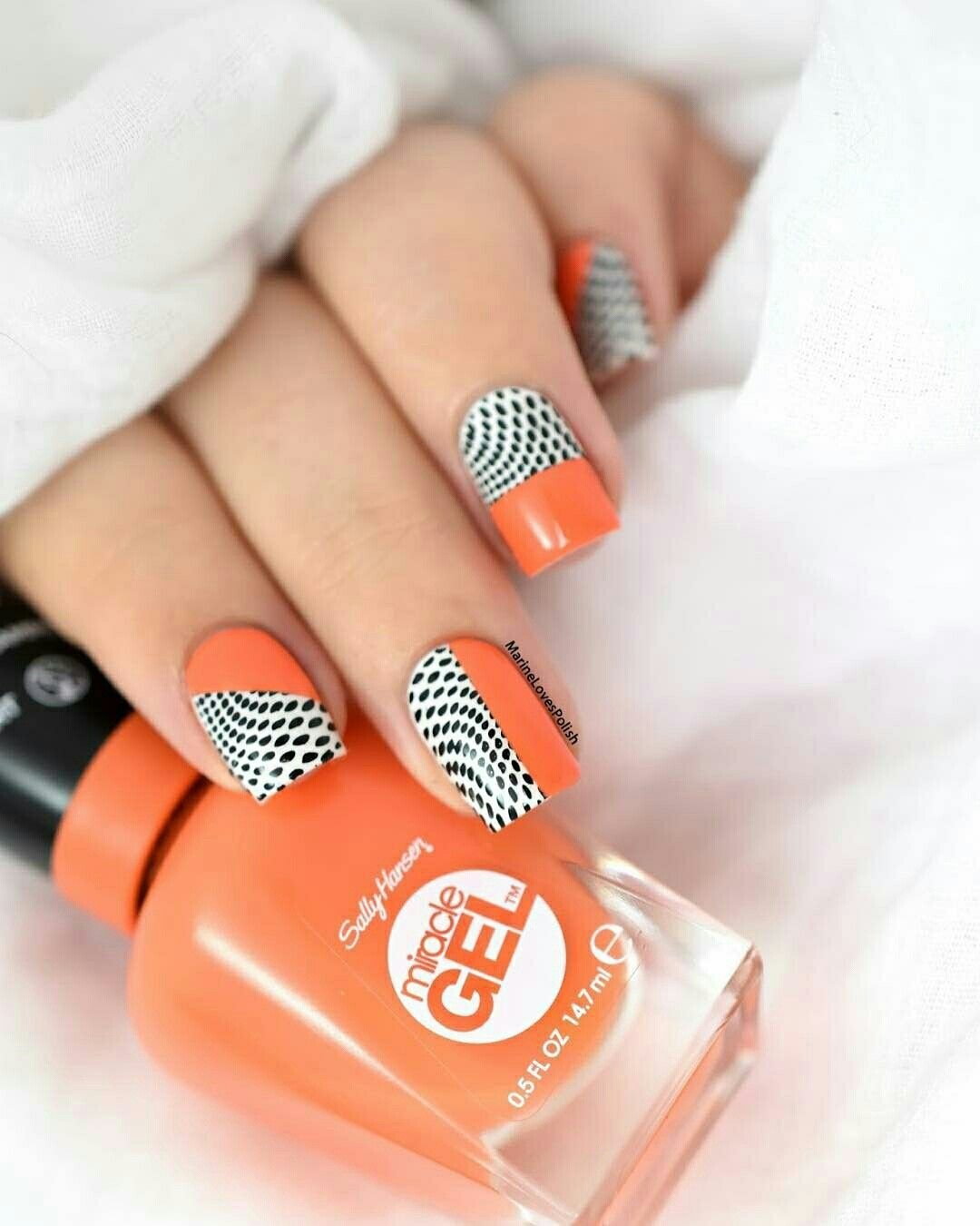 Лак для ногтей диор Корал