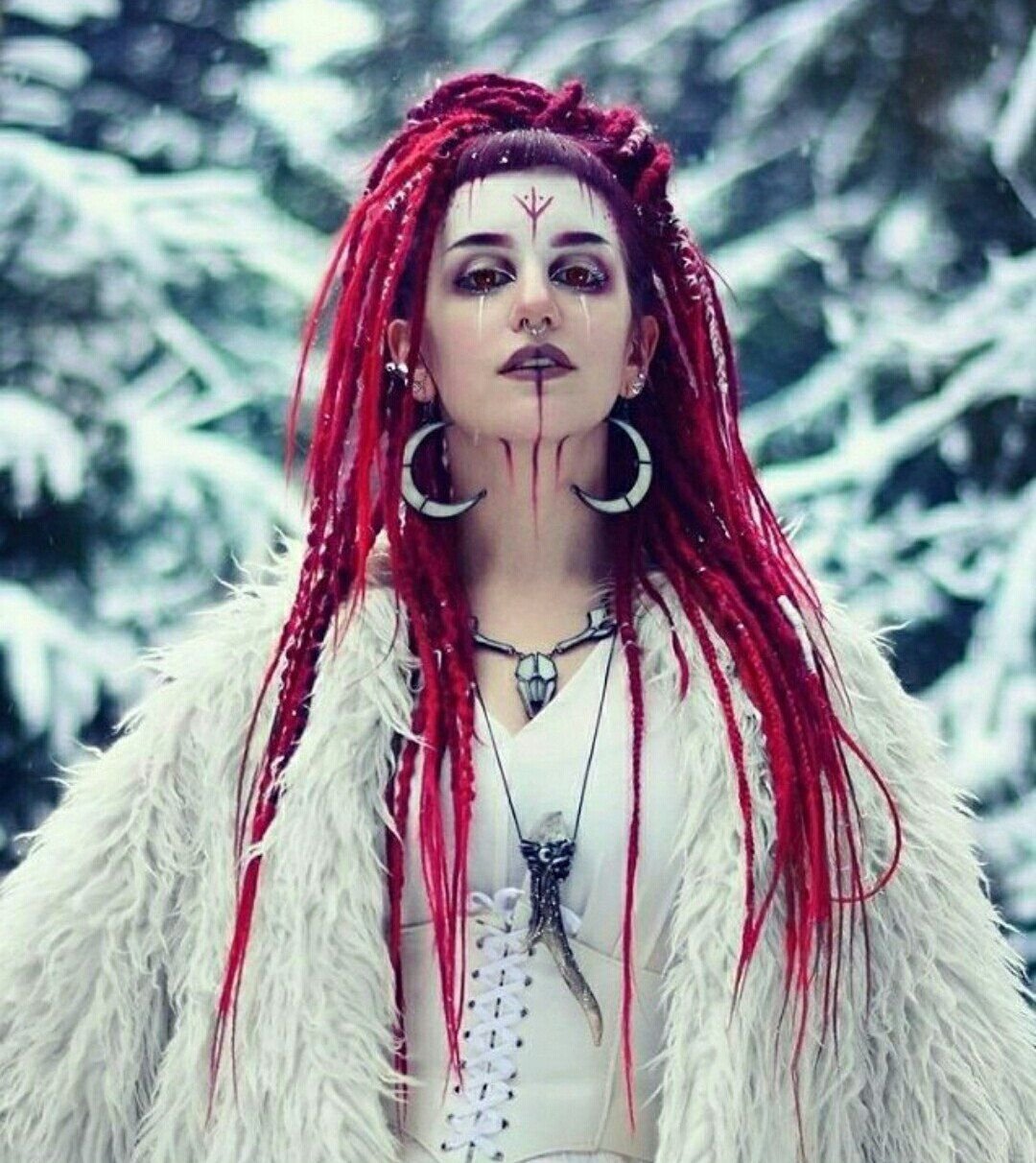 Образ с дредами для девушки