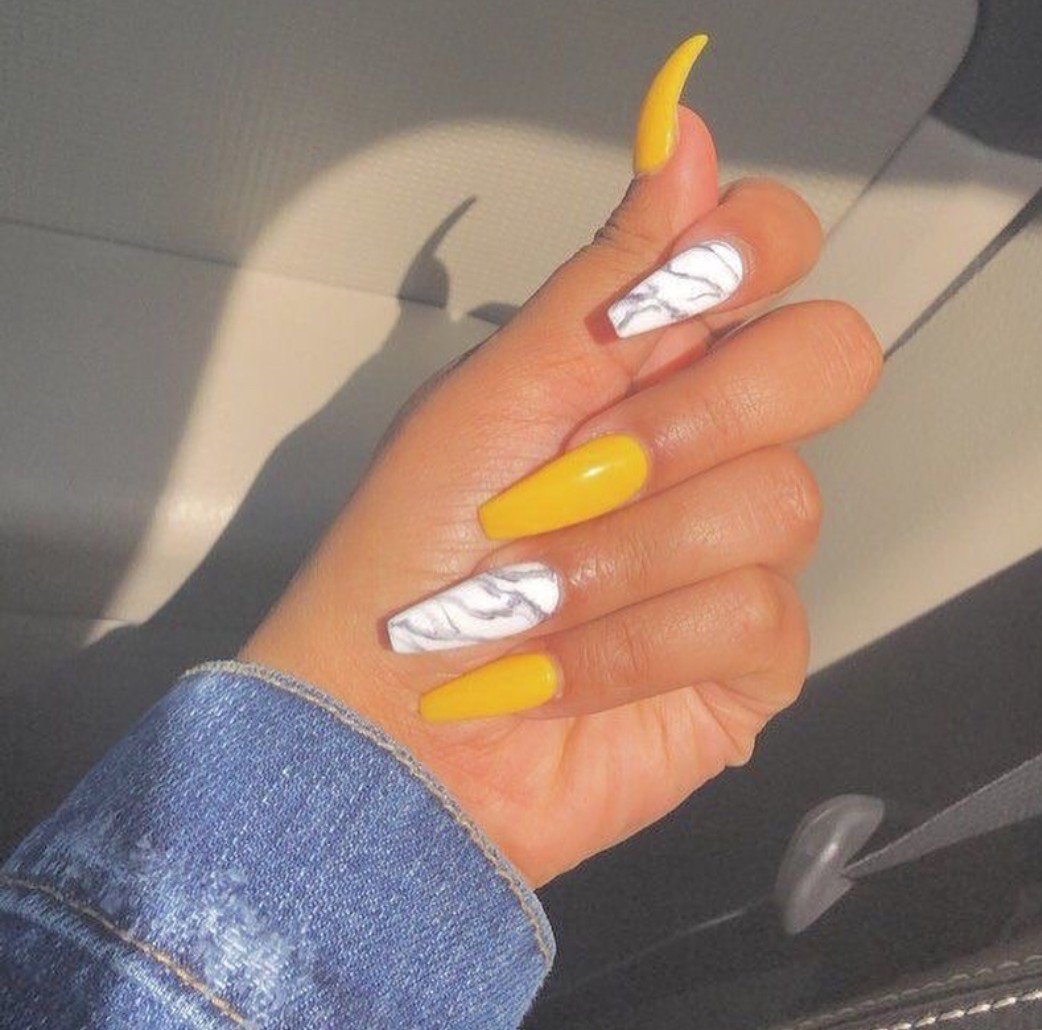 Жёлтый оранжевыйманикюр на длинные ногти