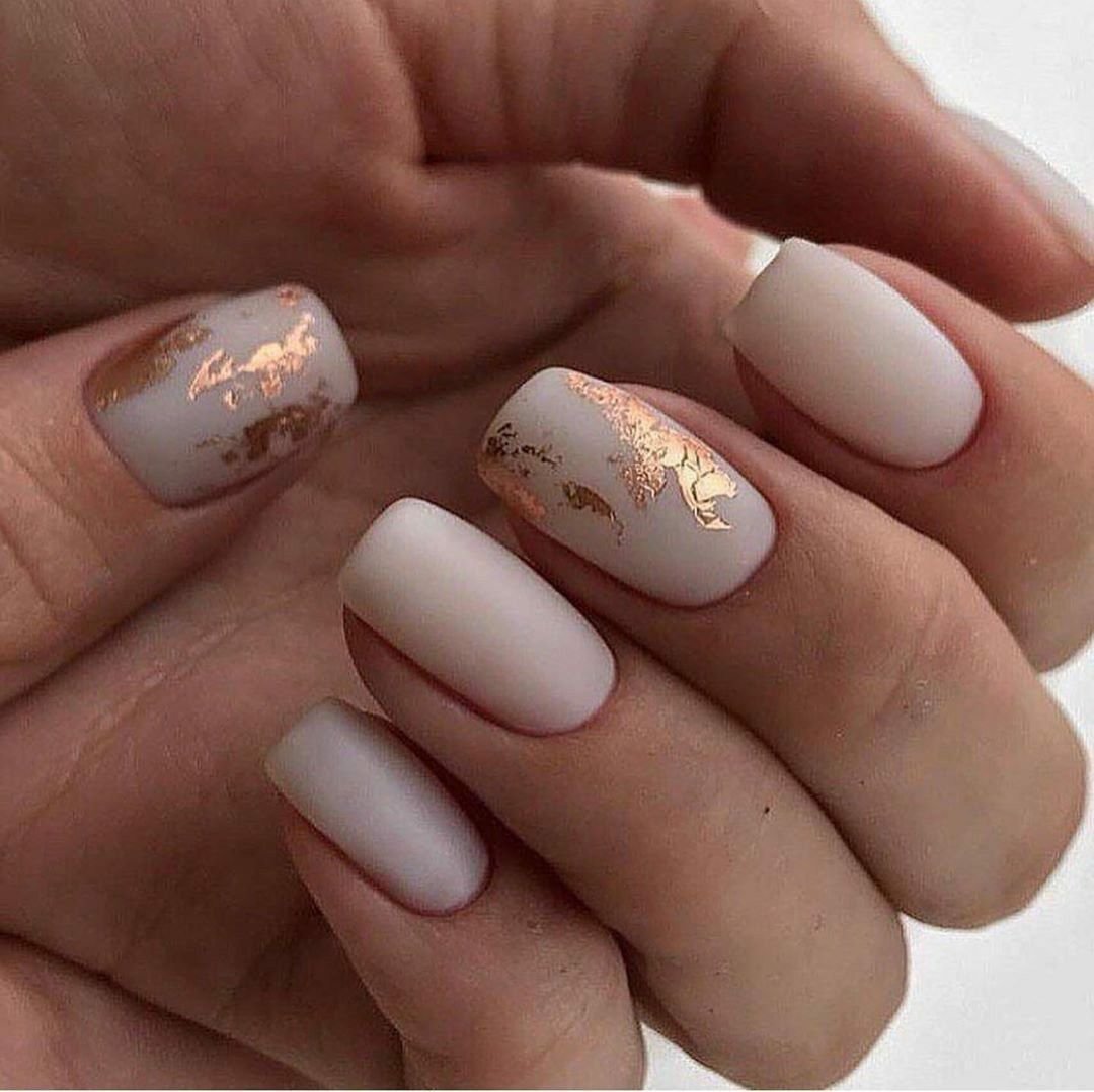 Маникюр 2022 втирка Жемчужная