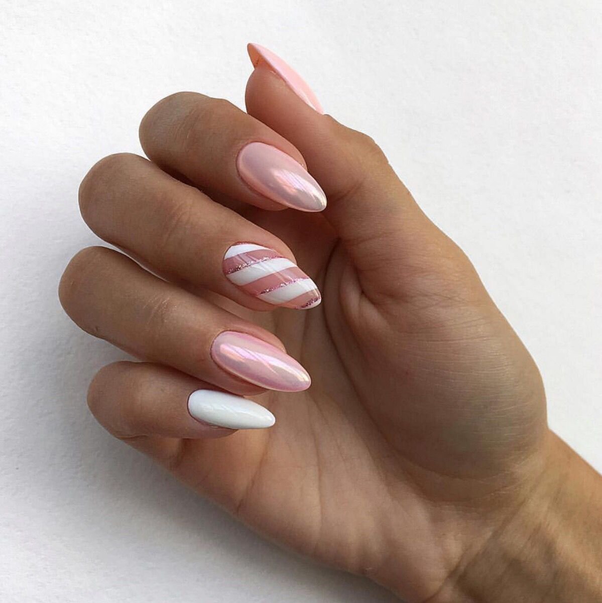 Маникюр втирка нежный миндаль