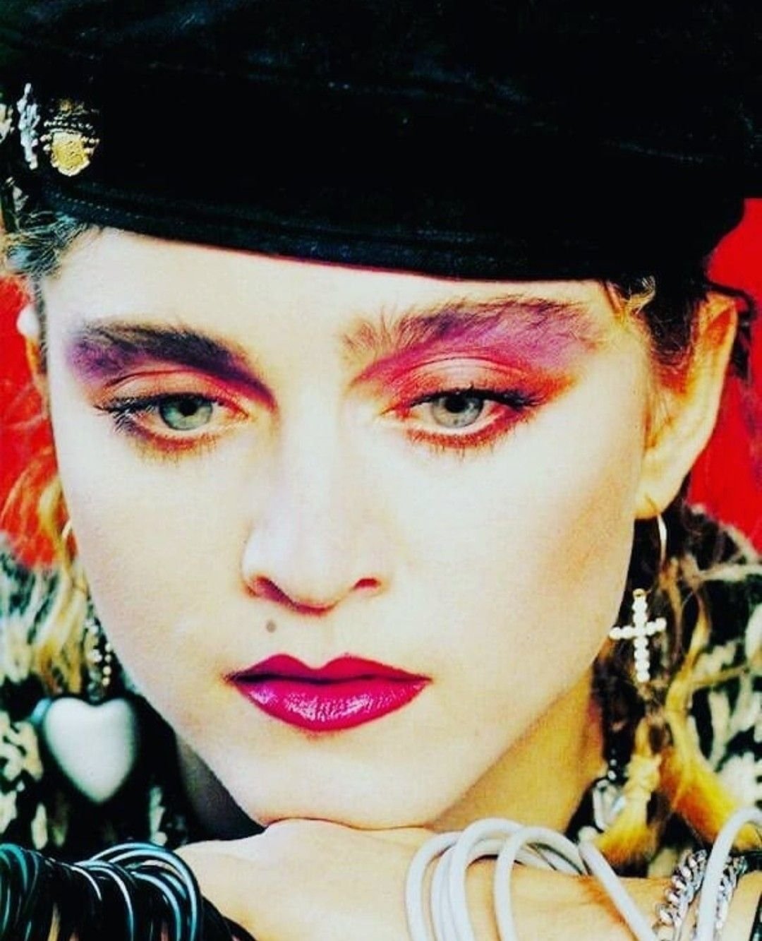 Мадонна макияж