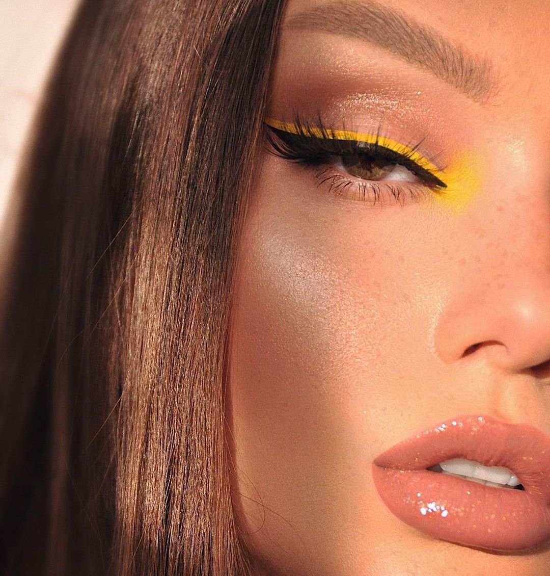 Макияж Беллы Хадид Лисий взгляд