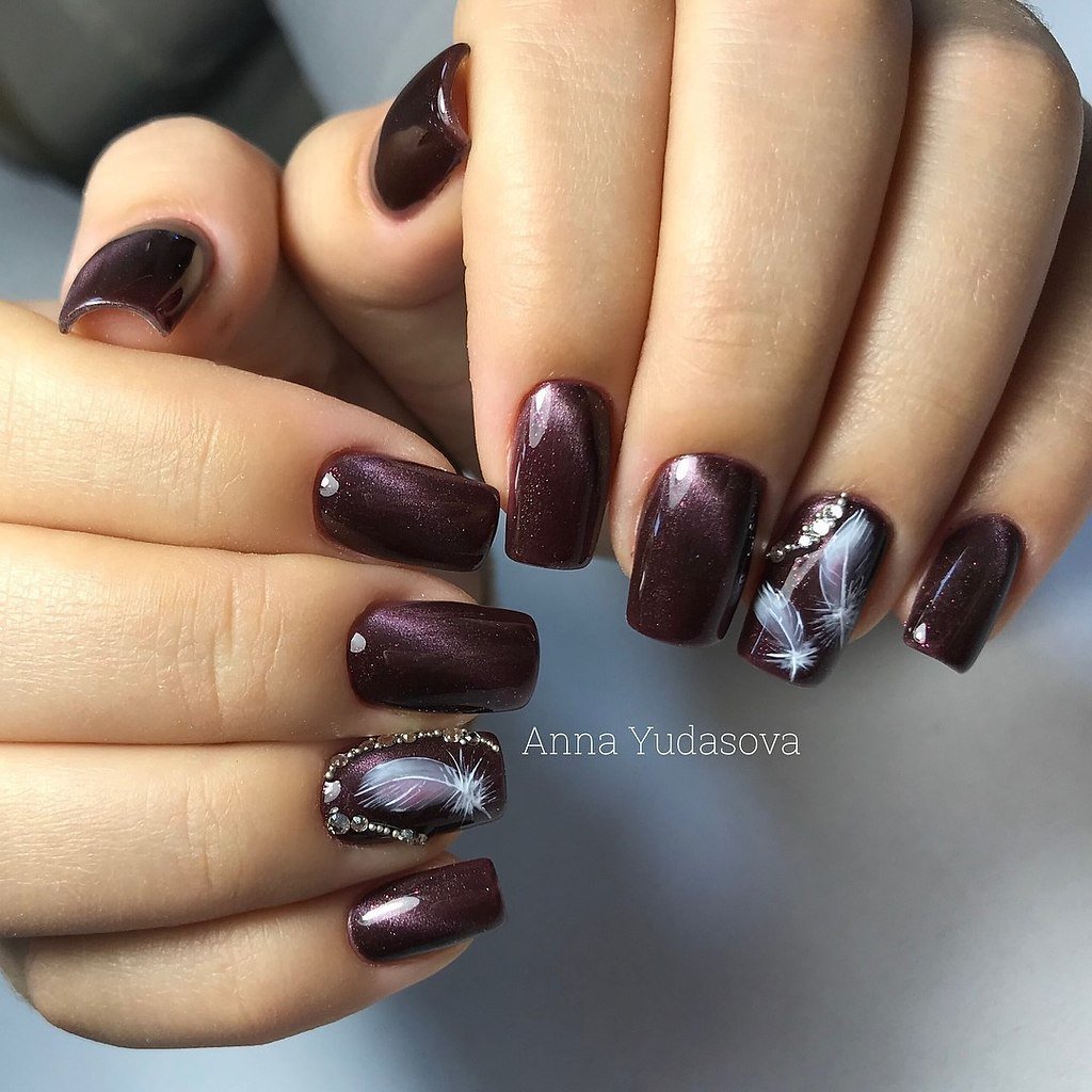 Ногти кошачий глаз коричневый