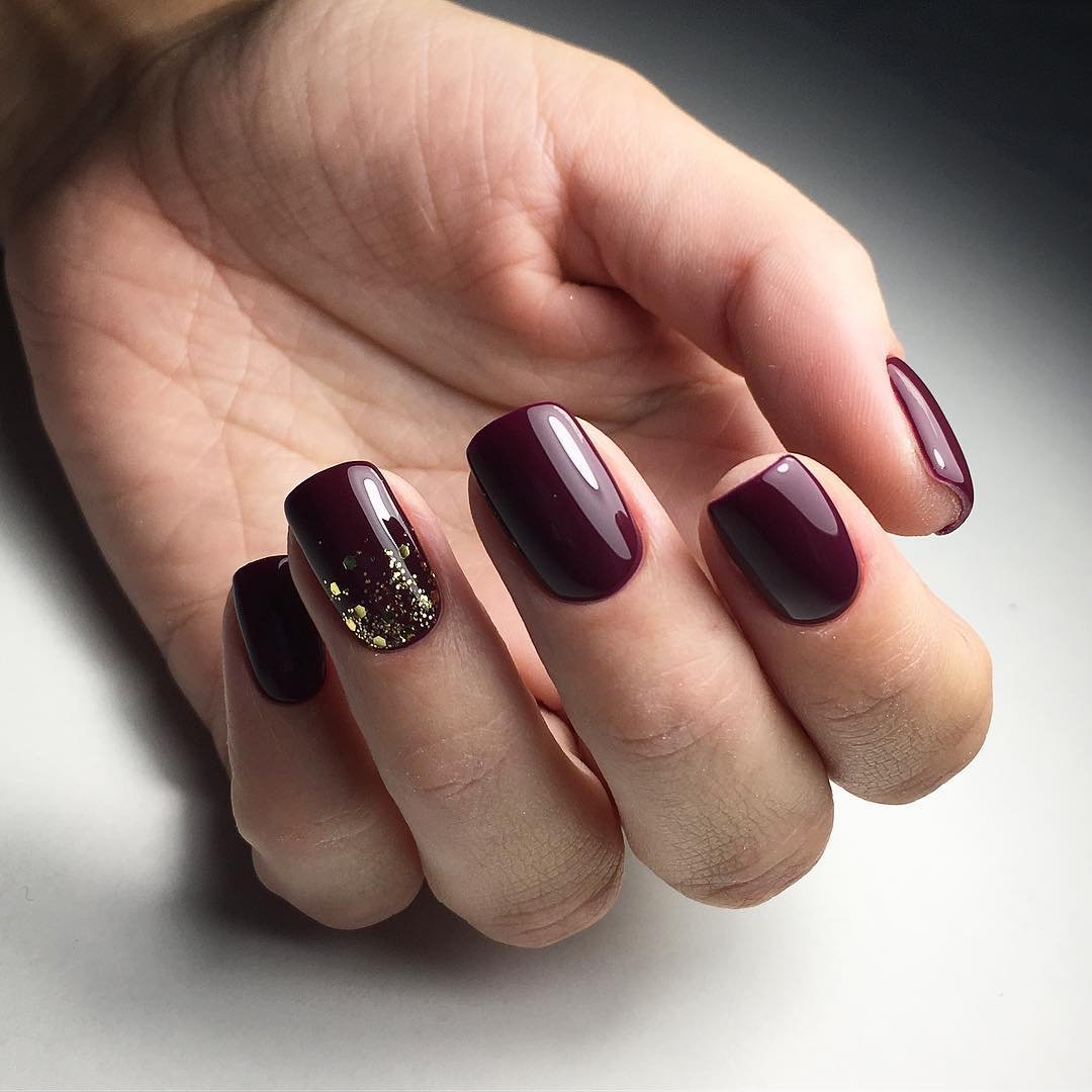 Бордовый маникюр на короткие квадратные